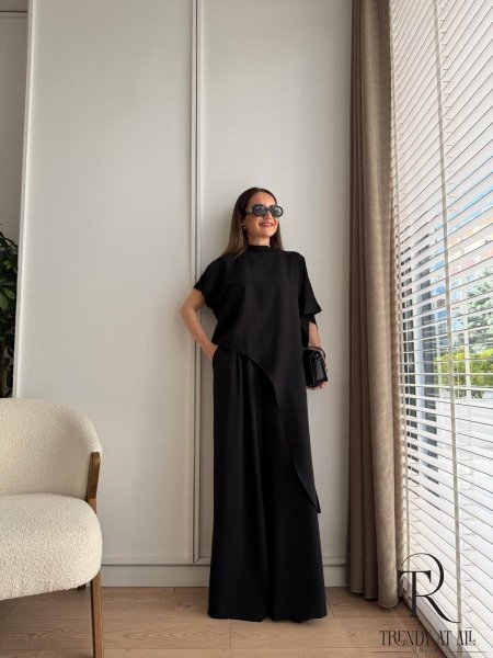 أسود
