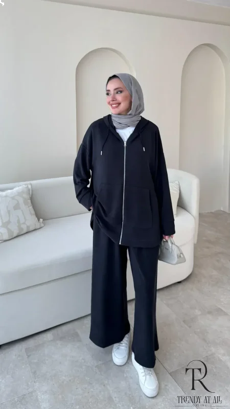 أسود