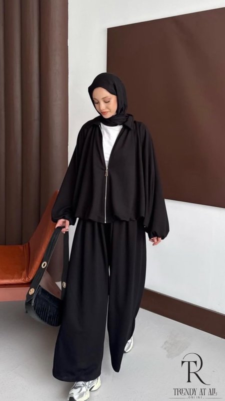 أسود